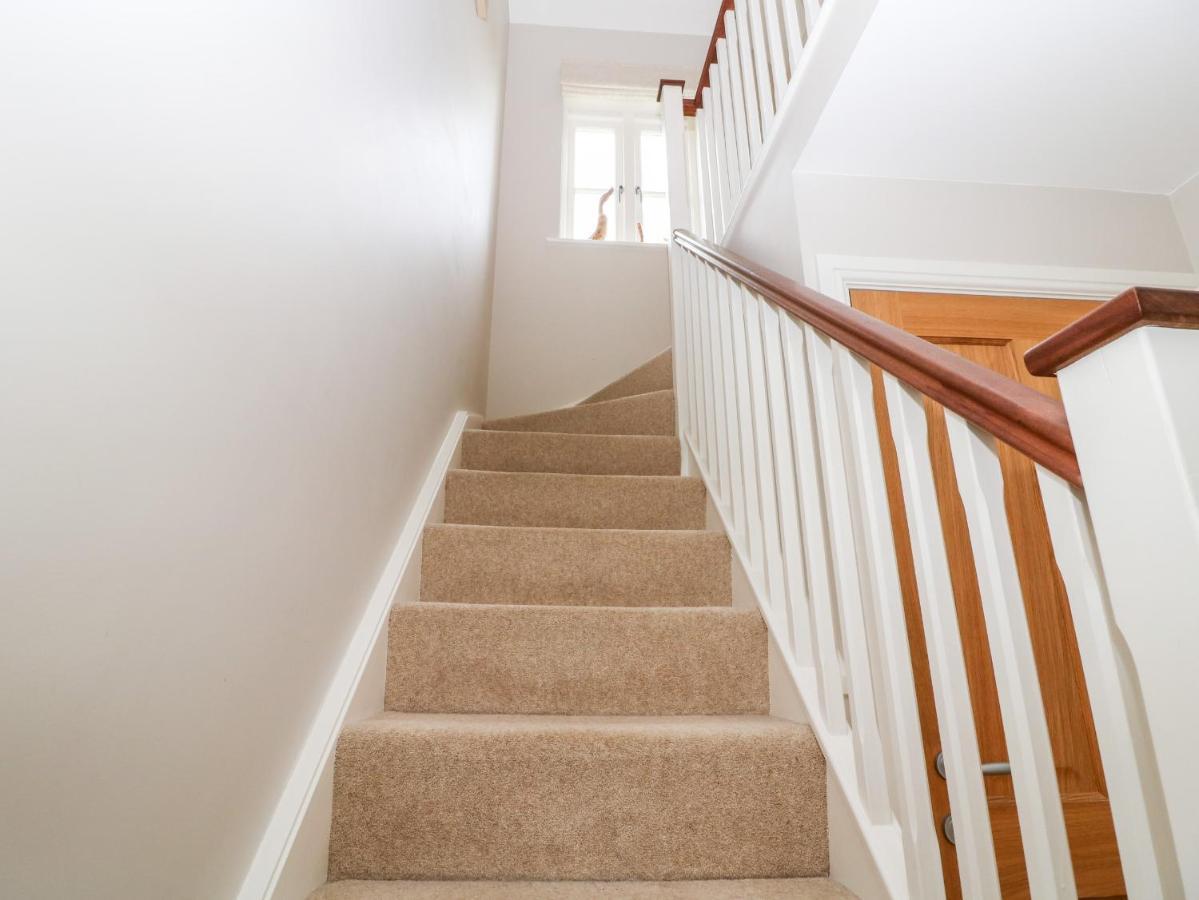 3 Painters Field Villa Cirencester Exterior photo