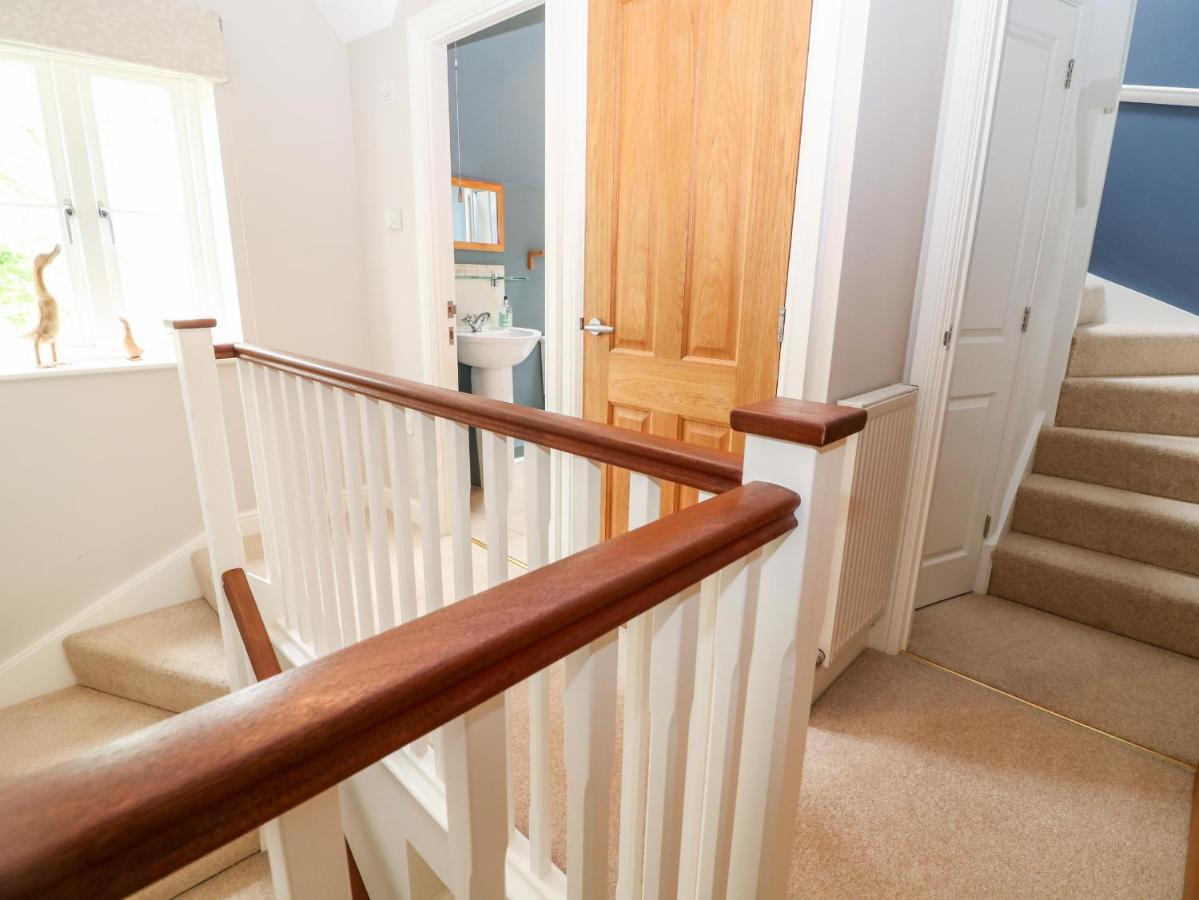 3 Painters Field Villa Cirencester Exterior photo